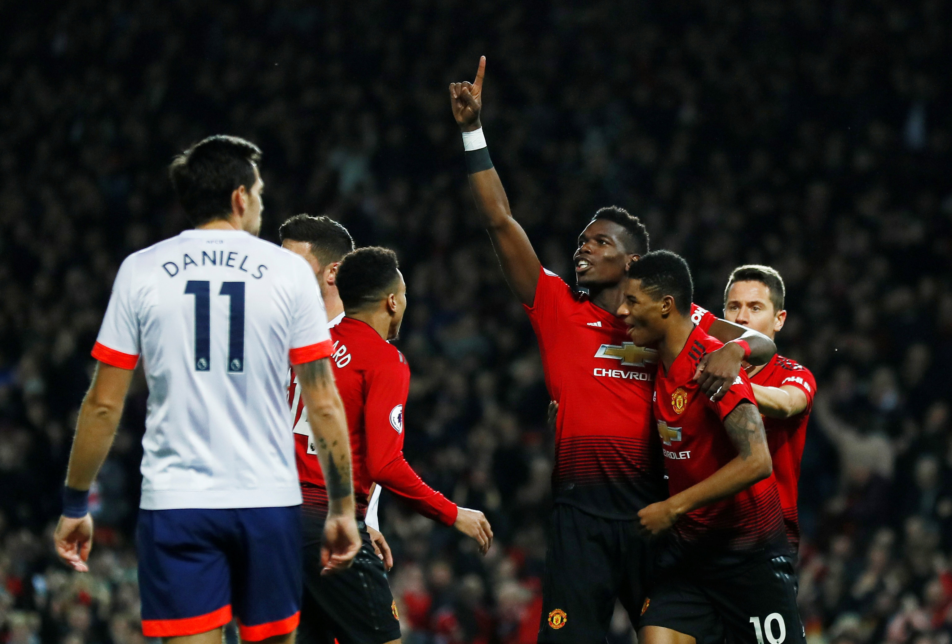 该赛季中期 该赛季中期